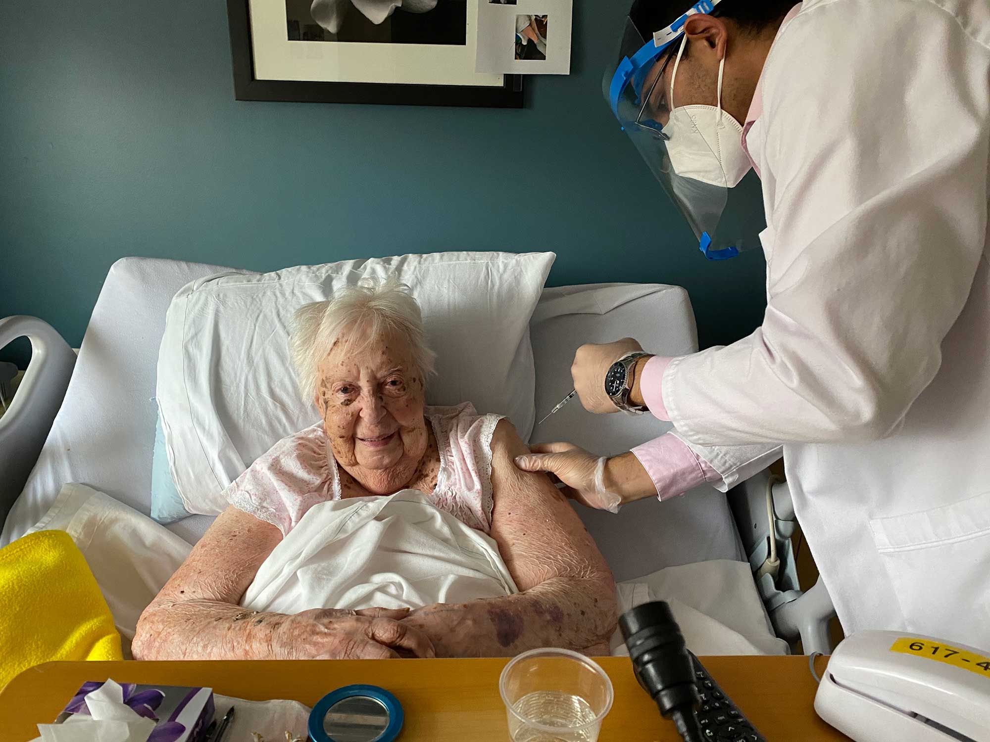 Lfcl Vaccination Day at LFCL - Chelsea Jewish Lifecare